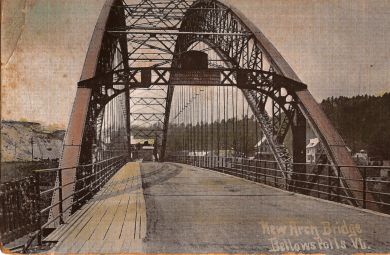 When built, the bridge was the longest single span highway bridge in the U.S. and is was among the largest three-hinged arch bridges in the world.